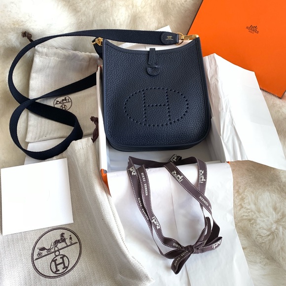 NIB HERMES Special Evelyne 16 TPM w GOLD hardware - Picture 4 of 8